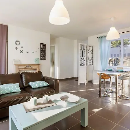 Paisible Proche De La Avec Jardin, Wifi, Et Equipements Bebe - Fr-1-306-1037 * 포르닉